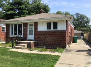 24290 Hayes Rd, Eastpointe, MI 48021