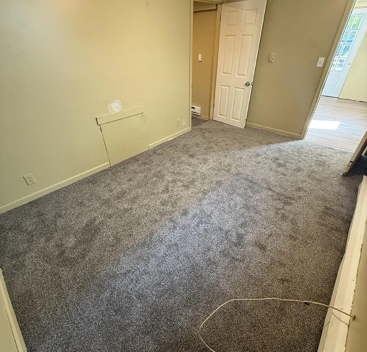 1 bed, 1.0 bath, $995 — Photo 3