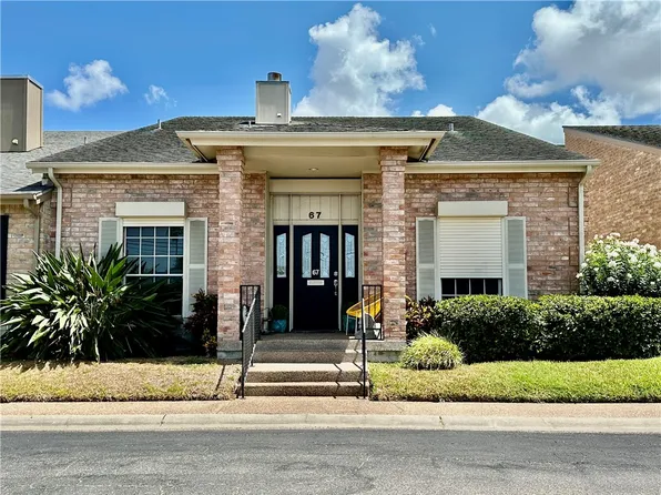 67 Lake Shore Dr, Corpus Christi, TX 78413