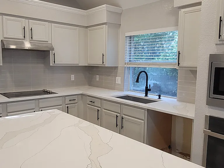 2909 Madison Ct — Photo 7