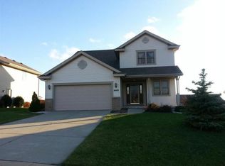 8409 Dolomite Ln, Madison, WI 53719