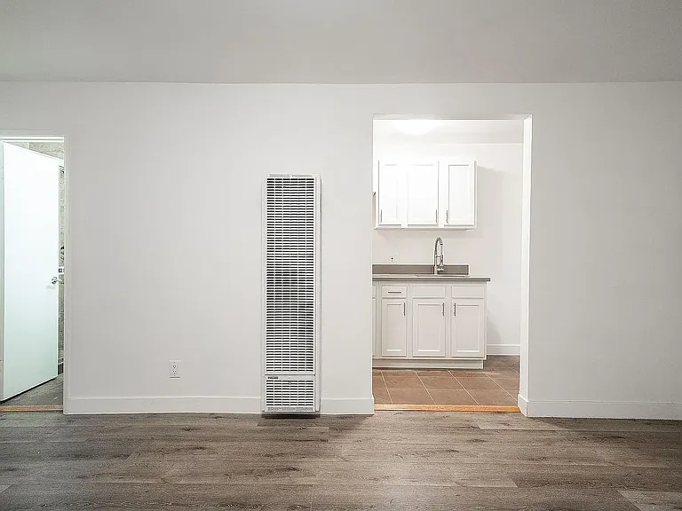 1011 San Julian St #201 — Photo 14