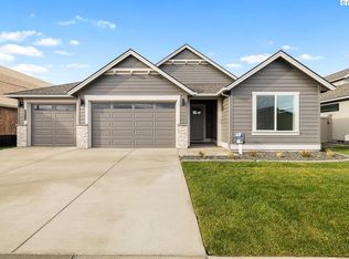 2913 Avrio Ave, Richland, WA