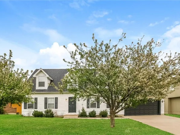 13207 Bristol Ave, Grandview, MO 64030