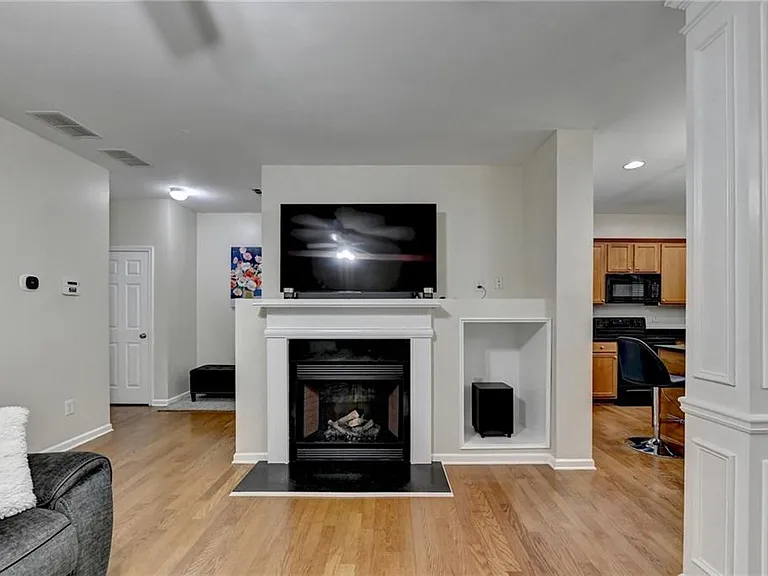 2602 Pierce Brennen Ct — Photo 13