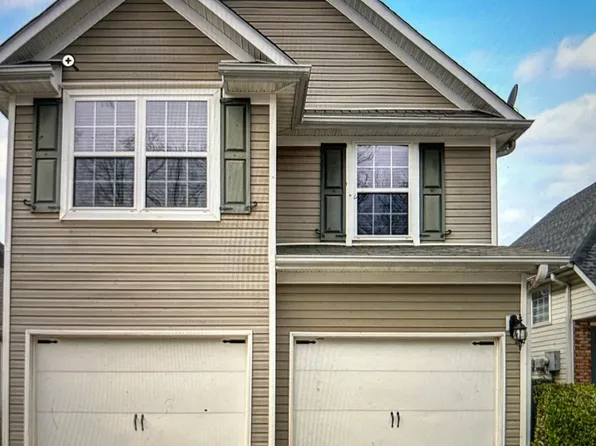 220 Highland Falls Dr, Hiram, GA 30141