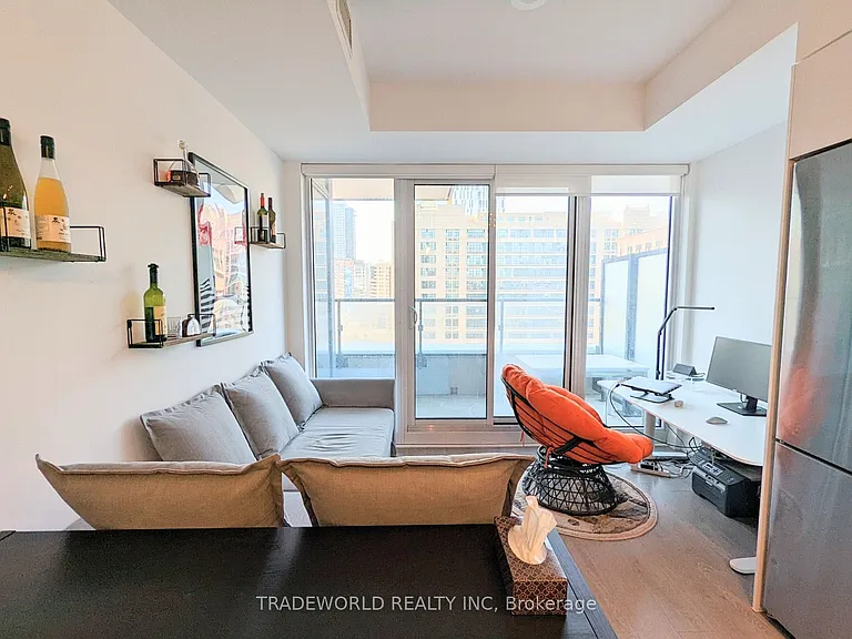 251 Jarvis St #932 — Photo 3