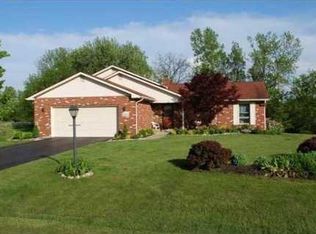 8621 Meadowton Ct NW, Pickerington, OH