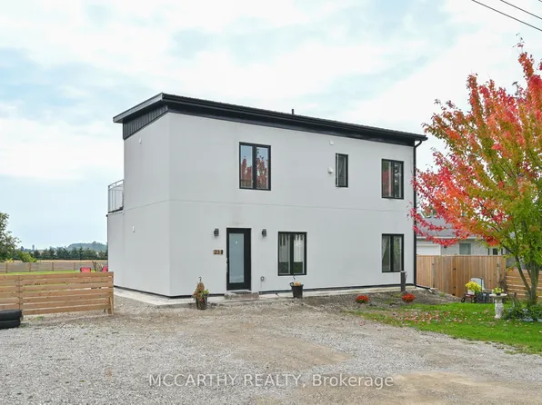 23 Wood St, Wellington North, ON N0G 1N0