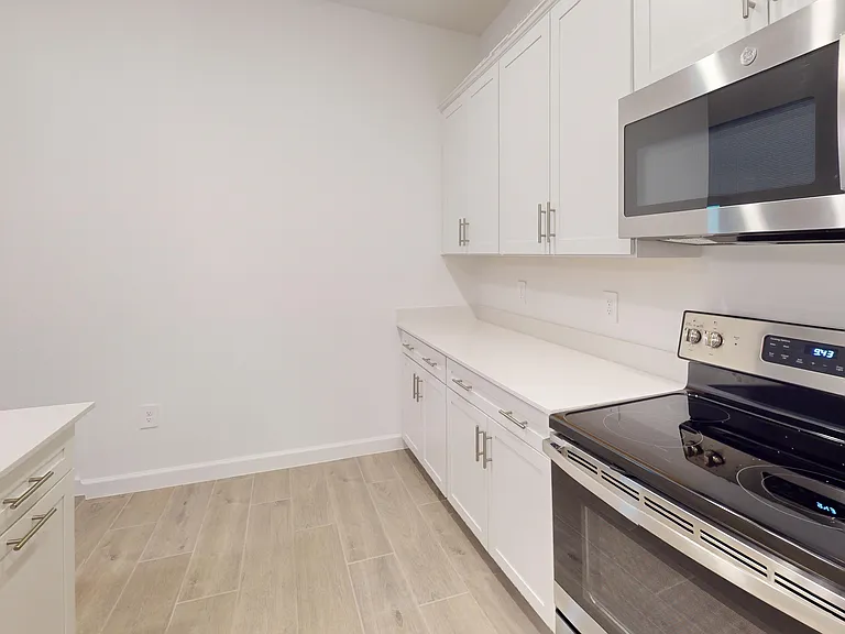 8086 Shore Lake Dr — Photo 7