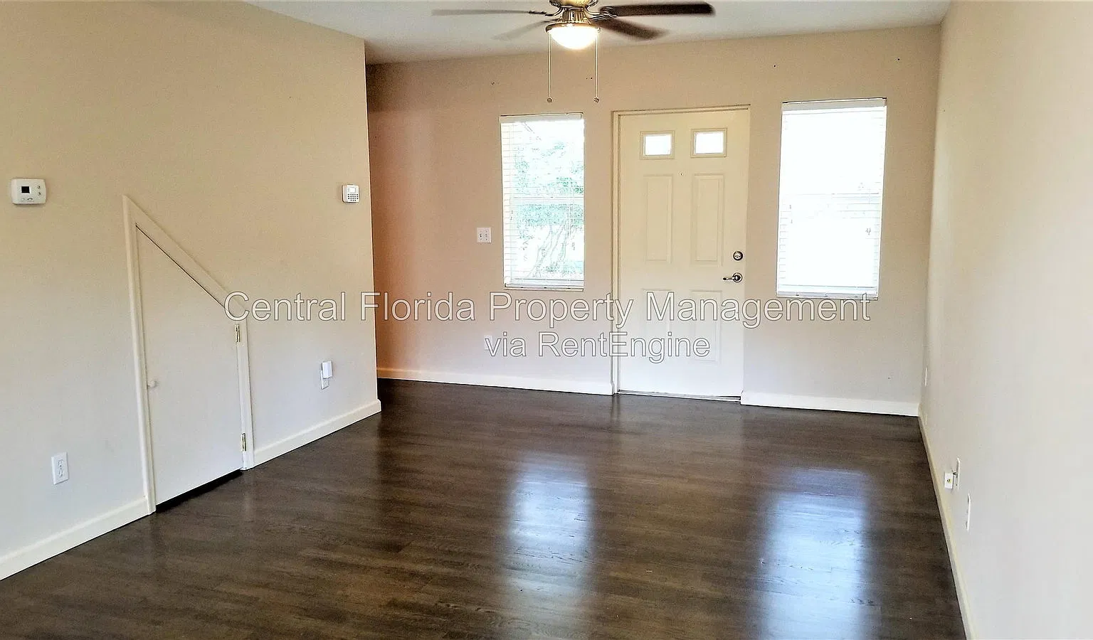3 bed, 2.0 bath, 1172 sqft, $2,399 — Photo 4