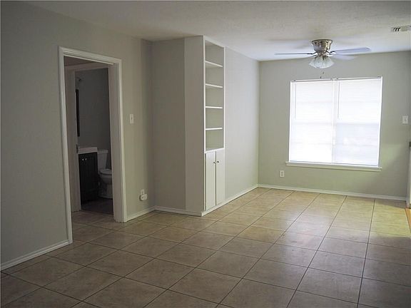2nd image of 969 Shephard Dr