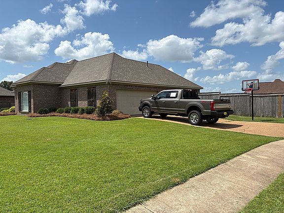 2nd image of 104 Merrimac Way