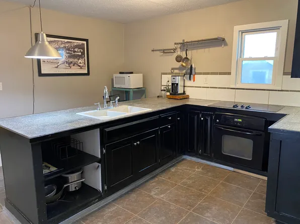 (undisclosed Address), Milwaukee, WI 53215
