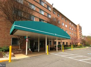 750 S Dickerson St APT 7, Arlington, VA 22204