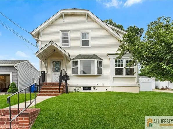 12 Vanderbilt Pl, Woodbridge, NJ 07095