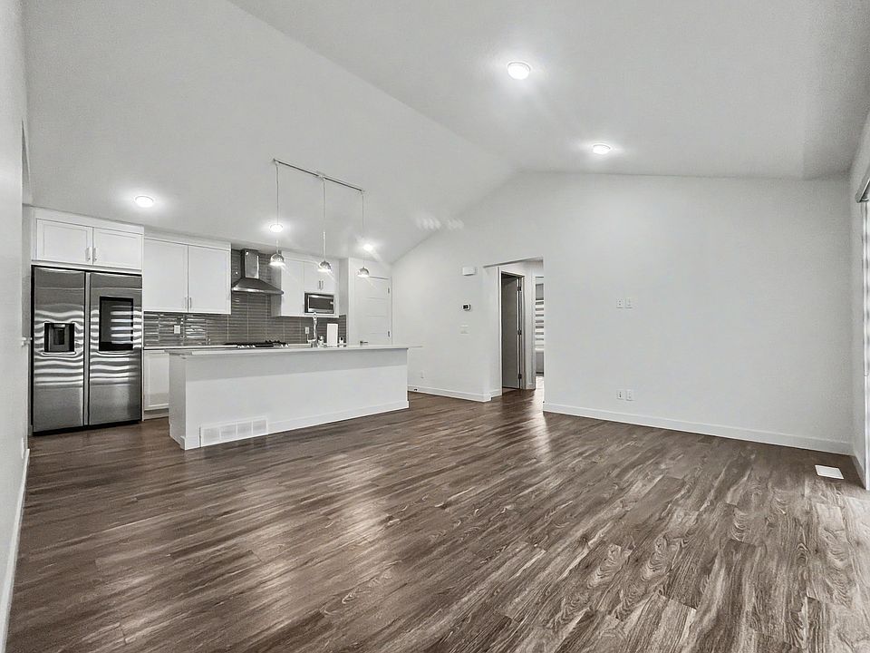 1st image of 100 Walgrove Ct SE #1405