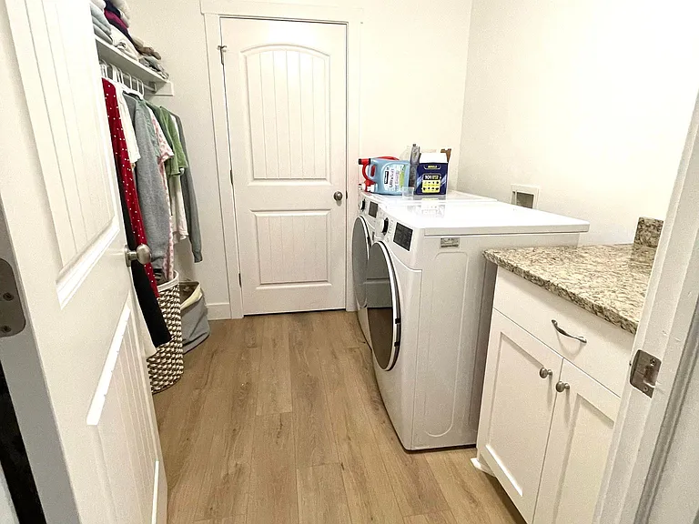1276 N Willowbrook Ln — Photo 8