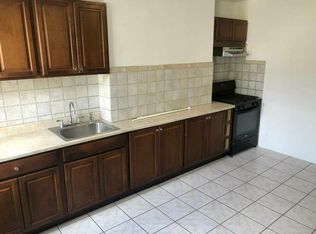 232 Kingsland Ave APT 2R, Brooklyn, NY 11222