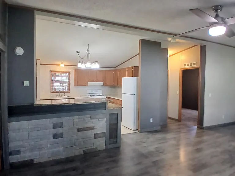 Andover Estates — Photo 31