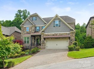 3725 Windbluff Dr, Charlotte, NC 28277