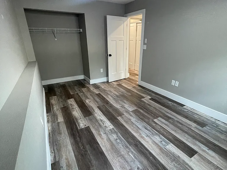 2099 Vienna Rd — Photo 5