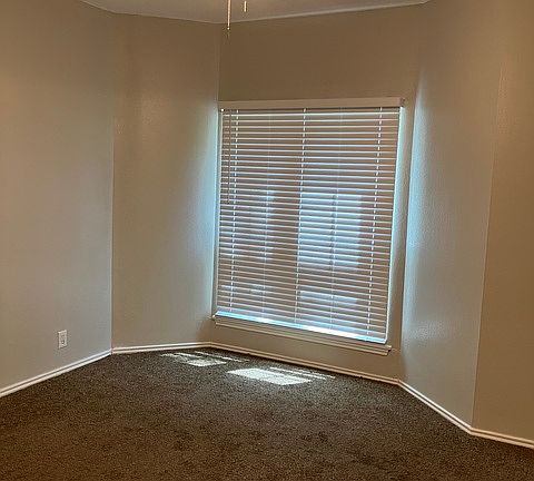 2nd image of 3411 Ridge Rnch