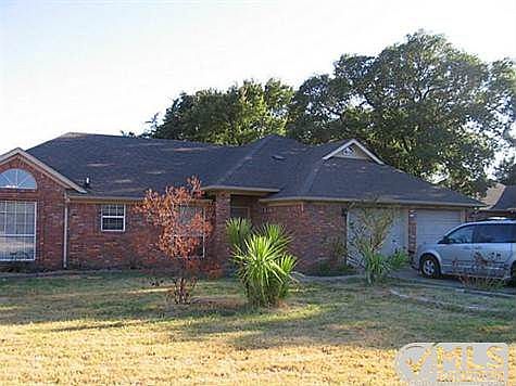 1st image of 1805 Oxford Dr