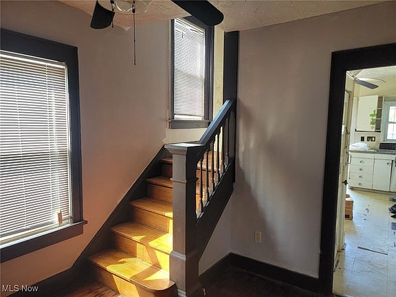 3rd image of 1348 E 111th St