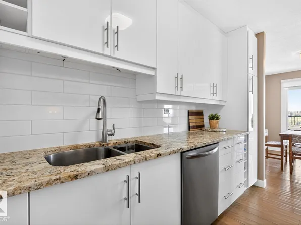 12303 Jasper Ave NW #602, Edmonton, AB T5N 3K7