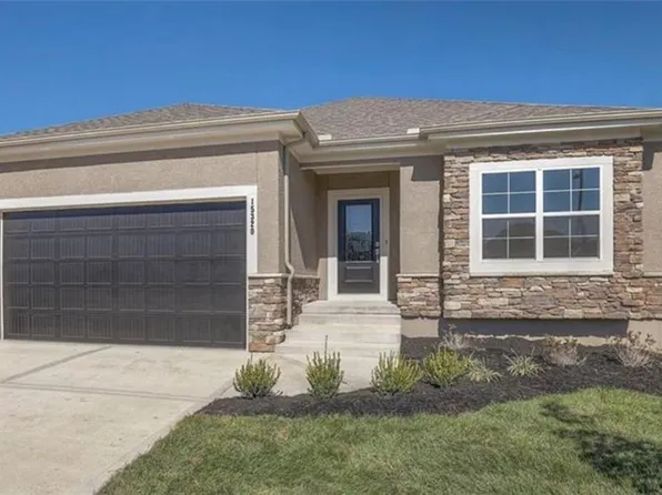 15320 W 173rd St, Olathe, KS 66062