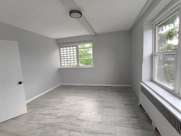 909 Park Ave #421E — Photo 15