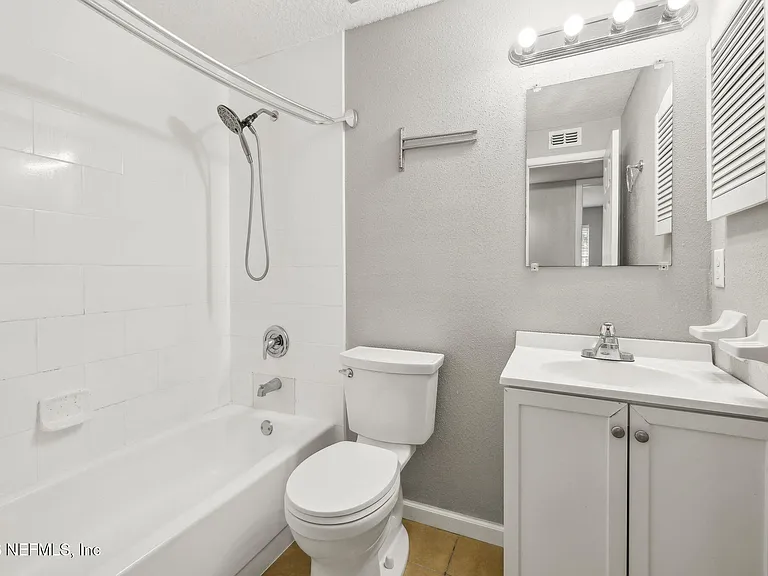 7600 Pheasant Run Dr — Photo 30