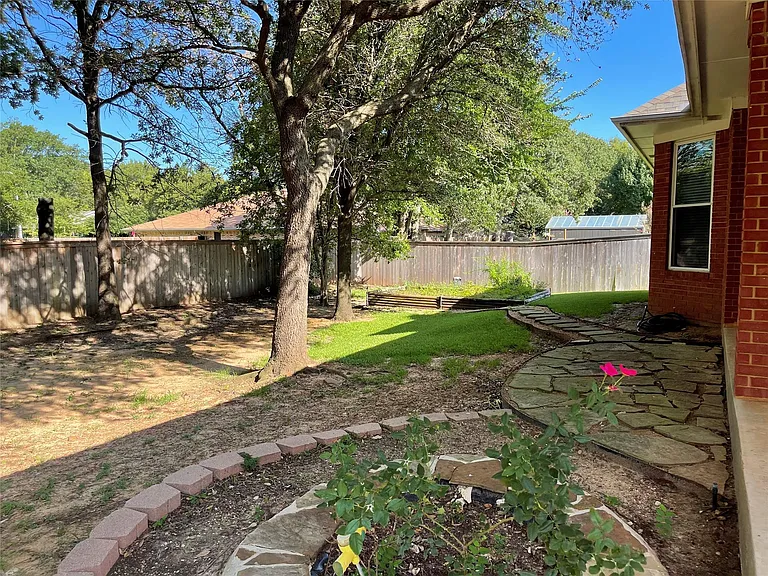 716 Ticonderoga Dr — Photo 31