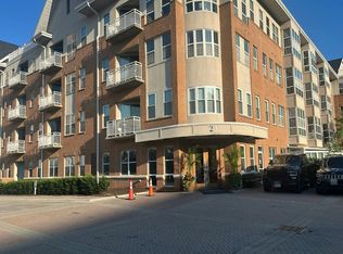 23 Pierside Dr Unit 128, Baltimore, MD 21230