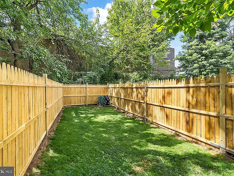 491 Stuyvesant Ave — Photo 25