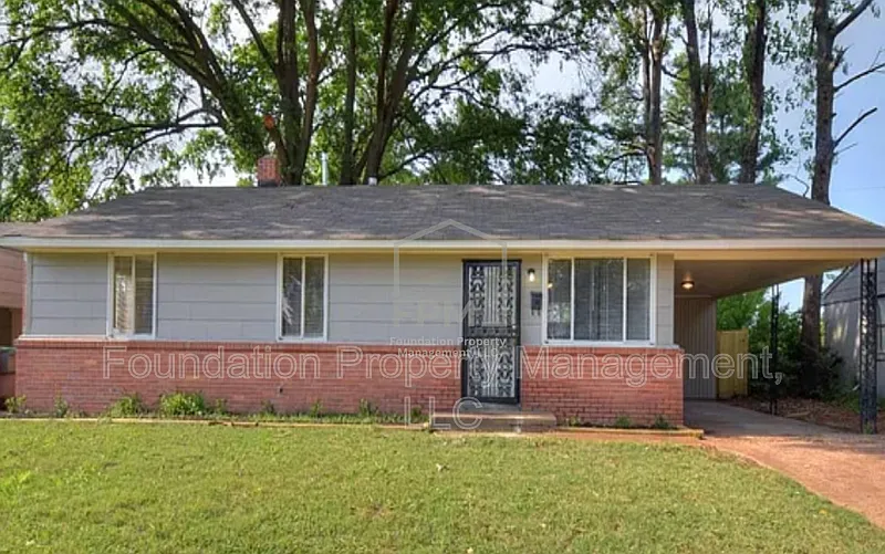 2 bed, 1.0 bath, $1,135 — Photo 1