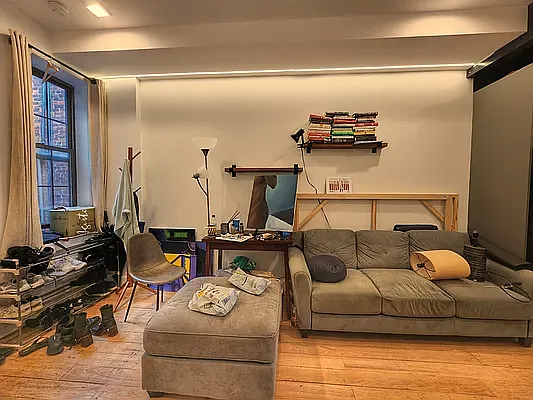 Rented by RELEASE NY | media 2