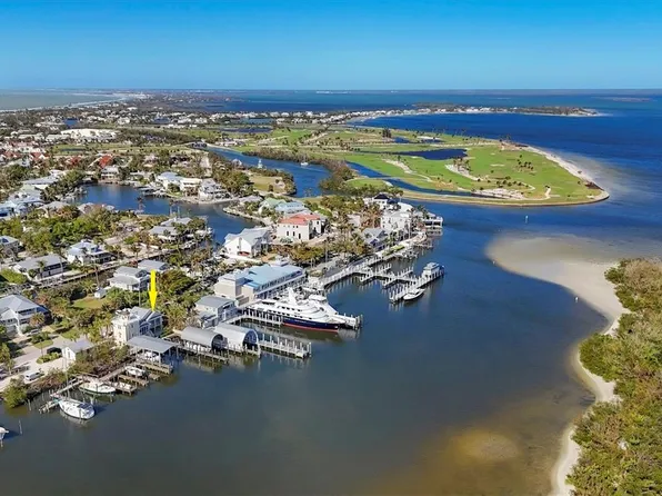 208 Harbor Dr, Boca Grande, FL 33921