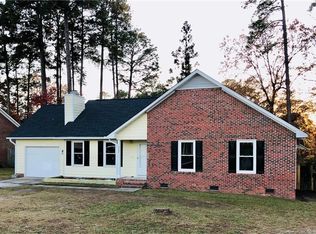 922 Rim Rd, Fayetteville, NC 28314