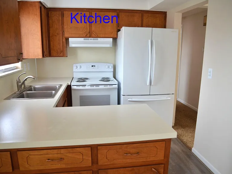 5447 Chicago Rd — Photo 4