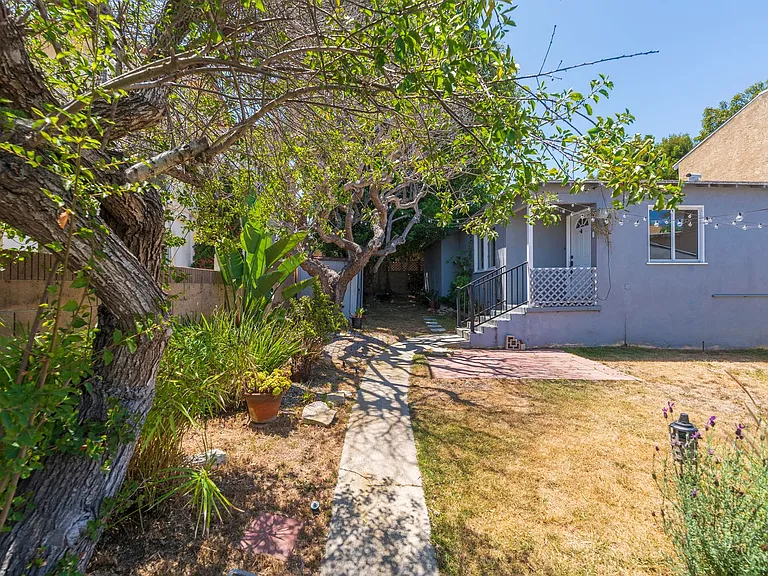 1710 Marshallfield Ln #A — Photo 2