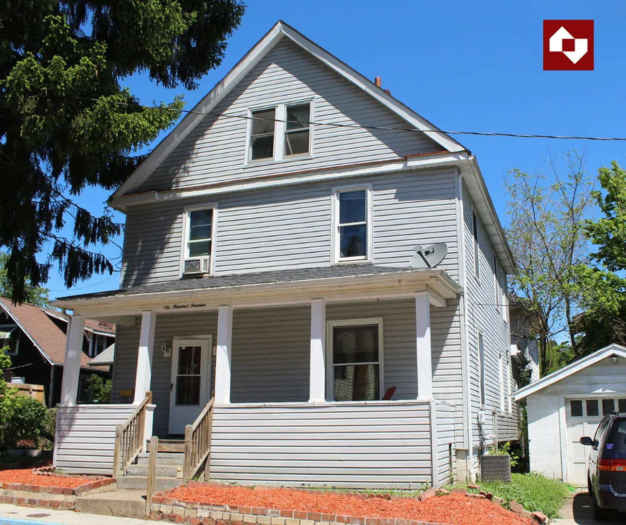 619 Brandon St photo 1