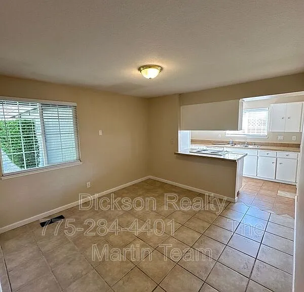 767 Van Meter Dr — Photo 4