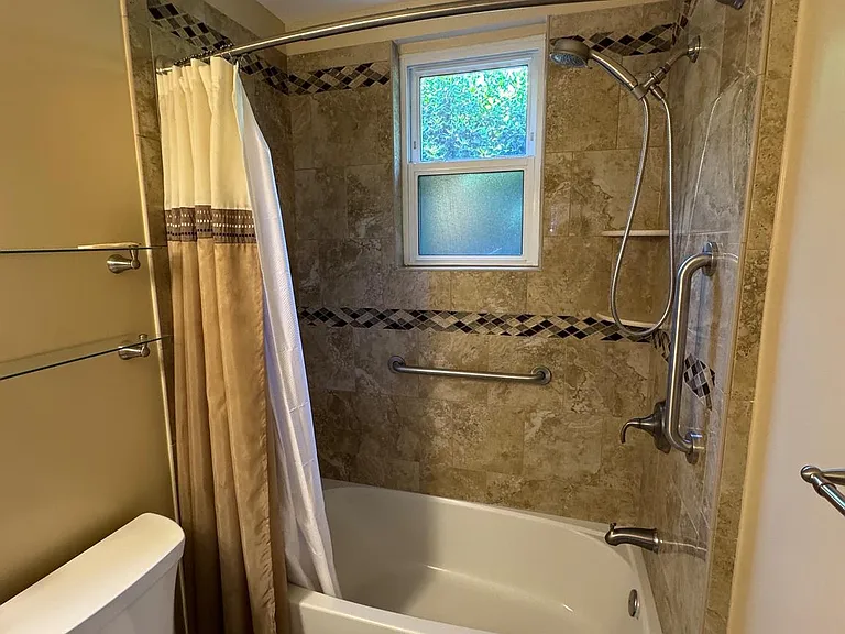 2906 Breezy Ter — Photo 58