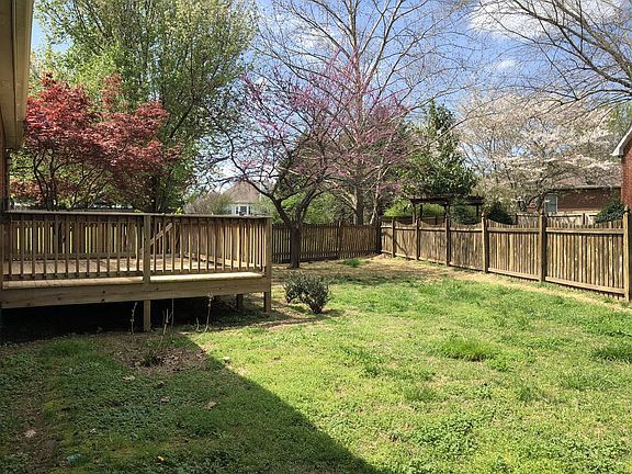 3rd image of 2720 Nottingham Ct