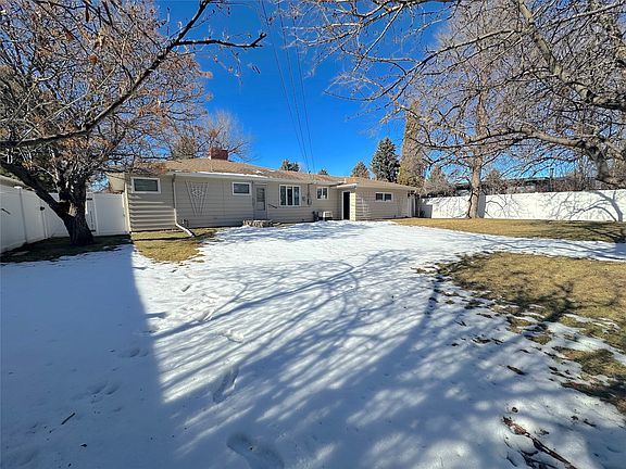 5th image of 2213 Cherry Dr