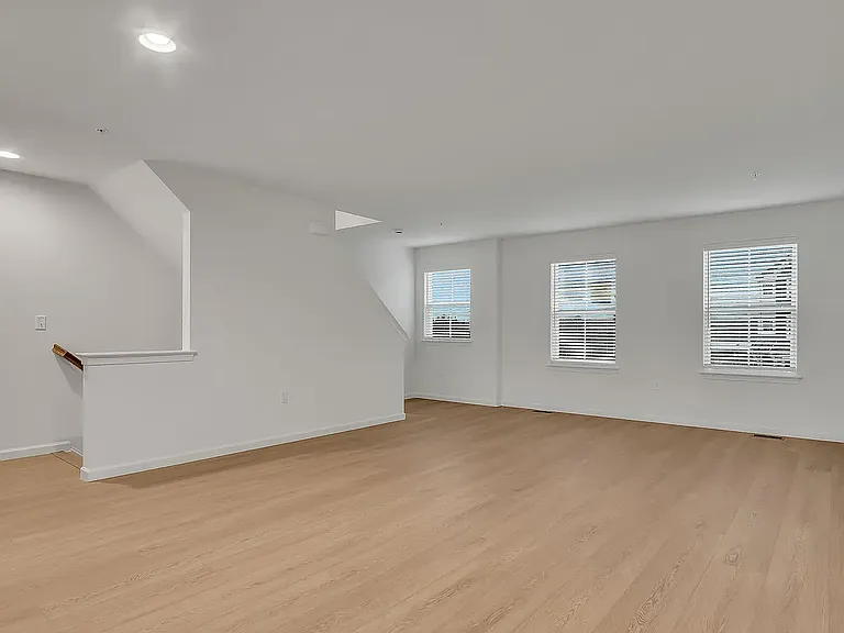 24 Morgan Cir — Photo 4
