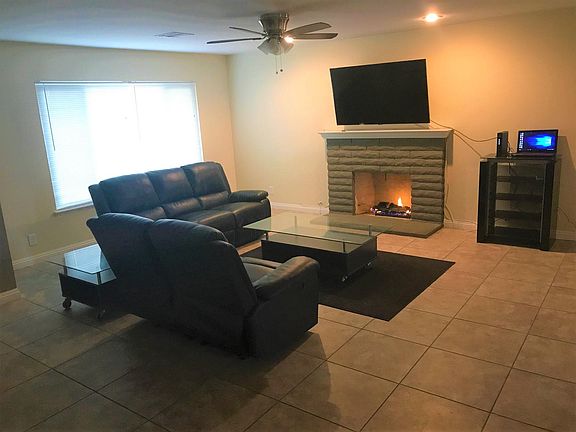 3rd image of 6873 Carrera Dr