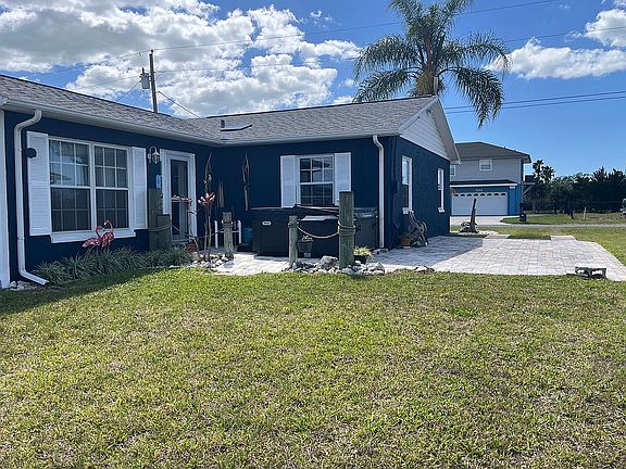 4th image of 3388 Oleander Dr